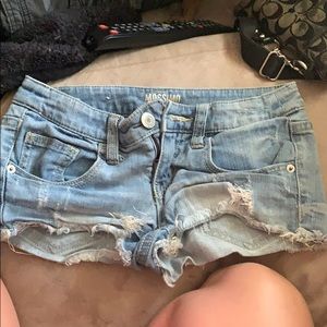Rips jeans shorts